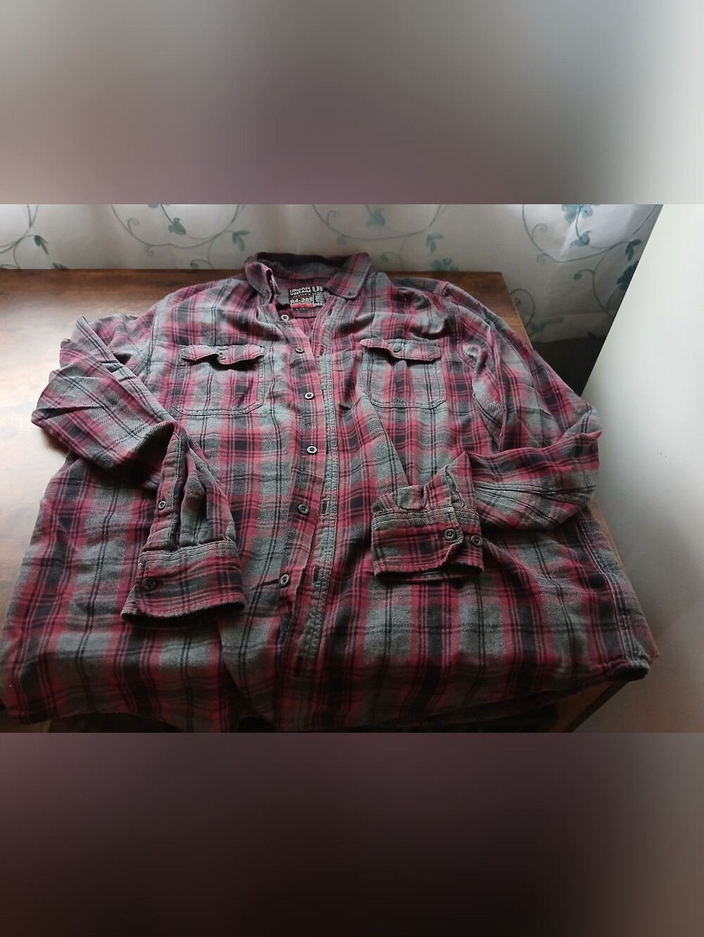 Red & Gray Plaid Flannel Shirt - Casual Button-Up